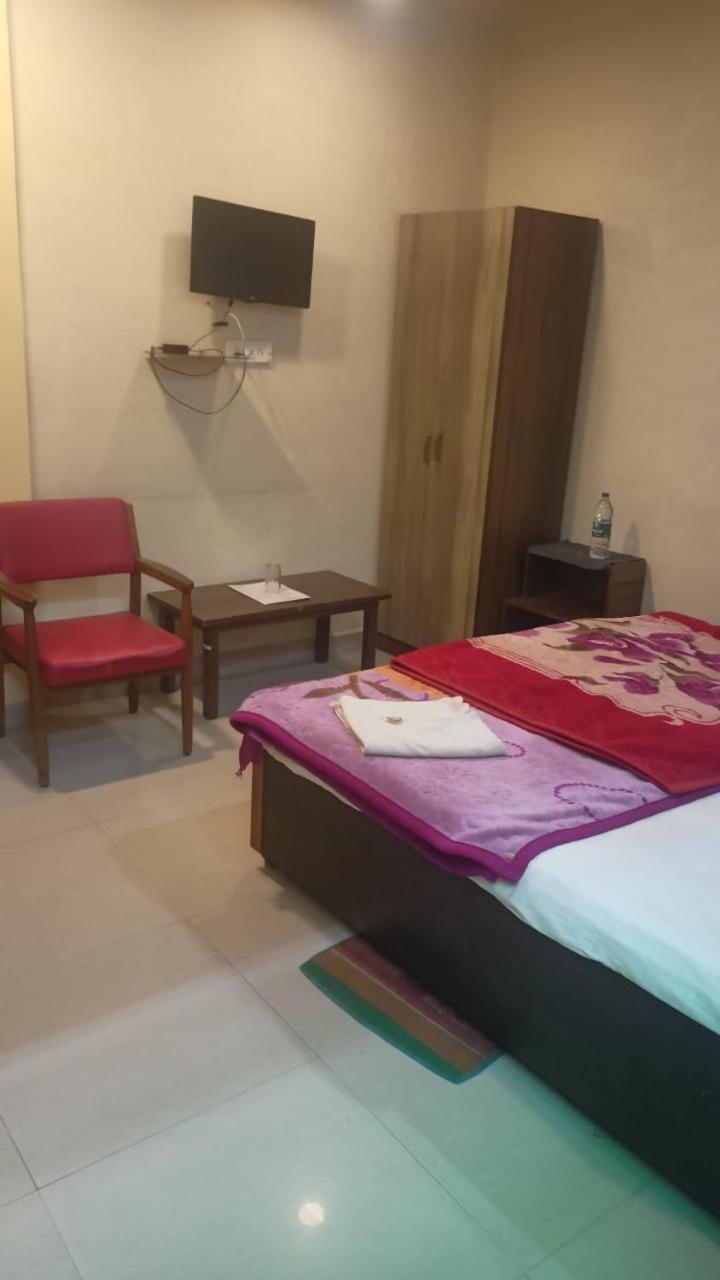 Hotel Shyam Utsav Mirzapur Exterior photo